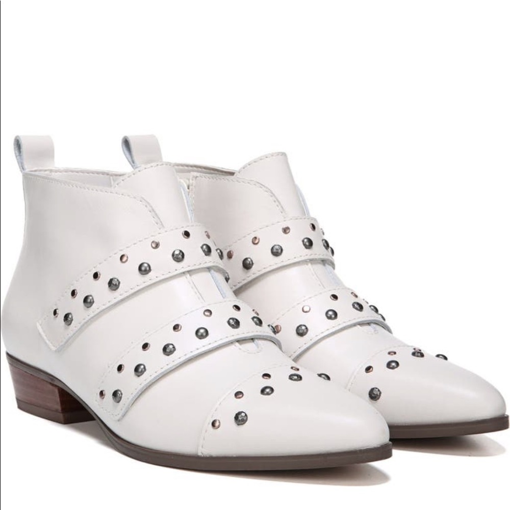 Naturalizer Blissful Studded Bootie
